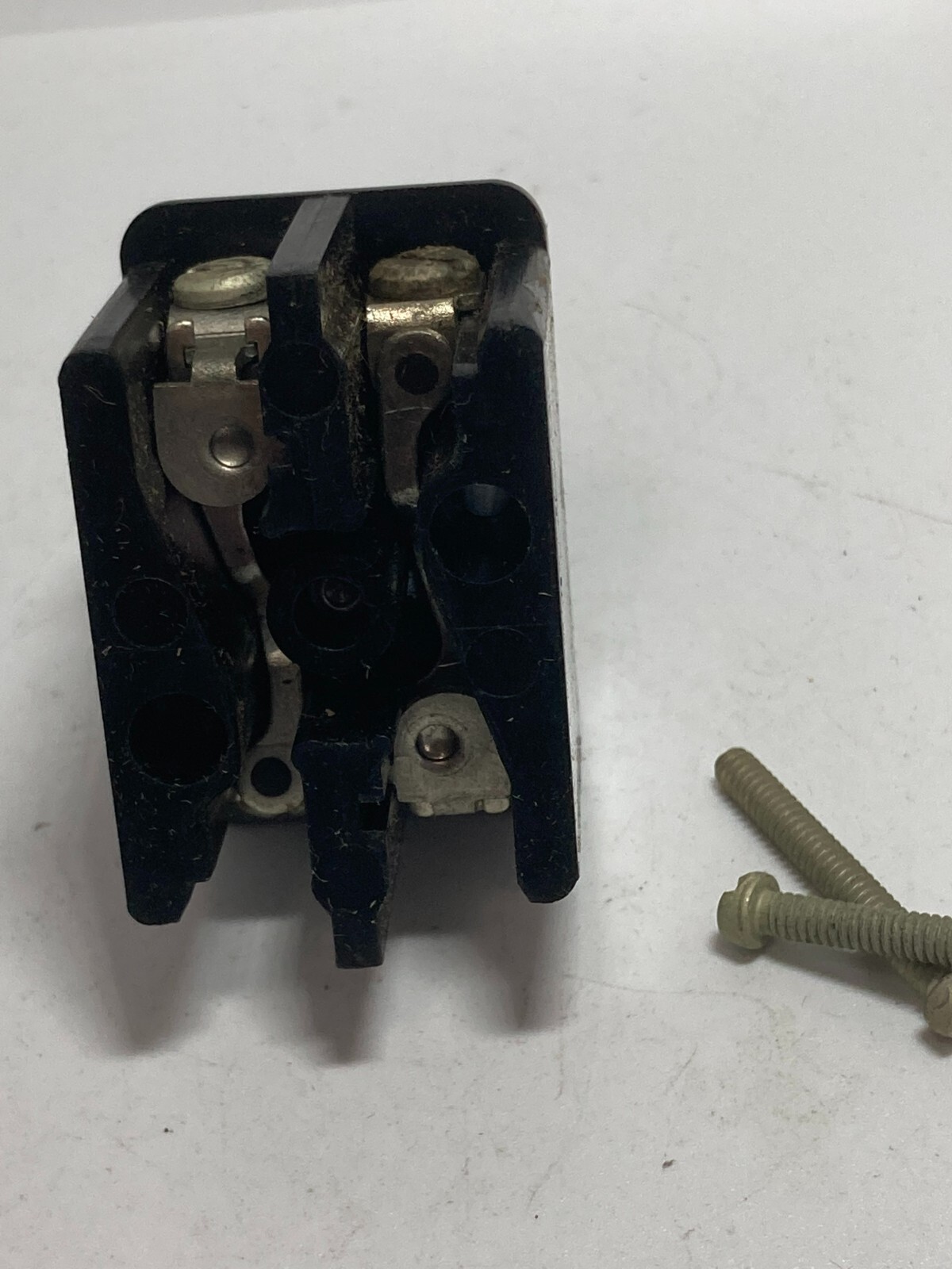 ARROW HART B-15-A SELECTOR SWITCH 2 POSITION 600V OFF-1 & 2 NNB