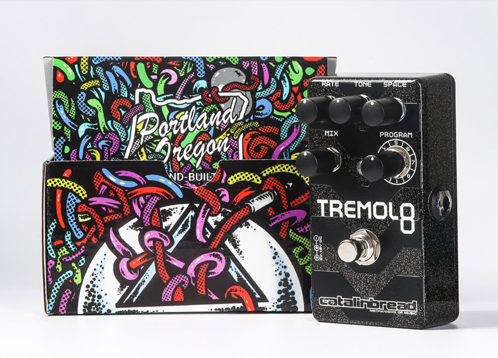 Catalinbread Tremolo 8 Tremolo + Modulation pedal. Mint!