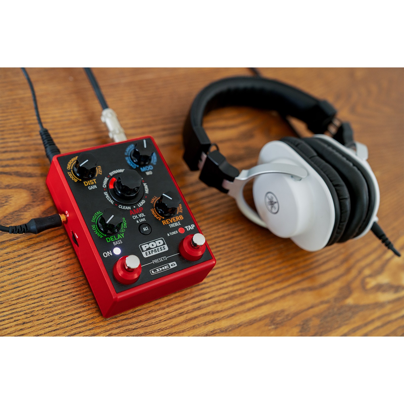 Line 6 POD Express Guitar Amp & Effects Processor