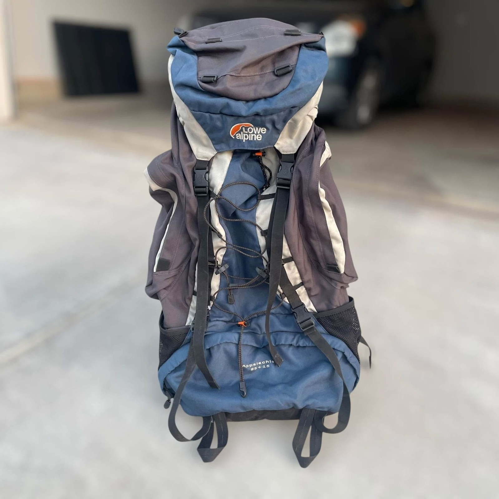 Lowe Alpine Hiking Backpack Appalachian 85 + 15 Internal Frame
