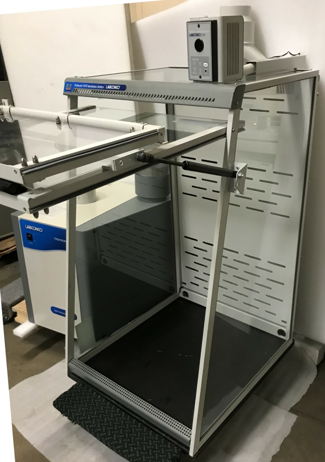 Labconco 2 ft. Protector XVS Ventilation System / FilterMate 6 Month. Wrty