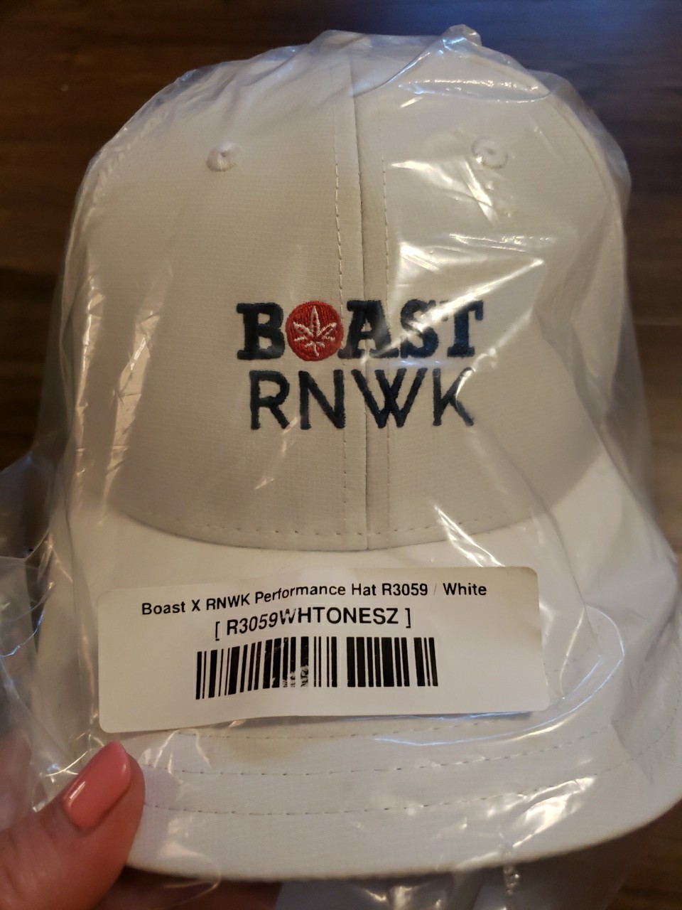 Boast RNWK Hat Cap Snap Back White Womens Renwick Golf Tennis Lightweight Summer