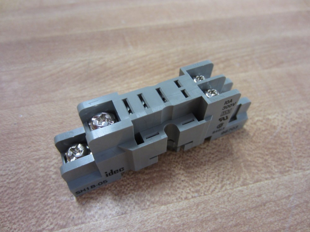 IDEC SH1B-05 Relay Socket SHIB-05 (Pack of 10)