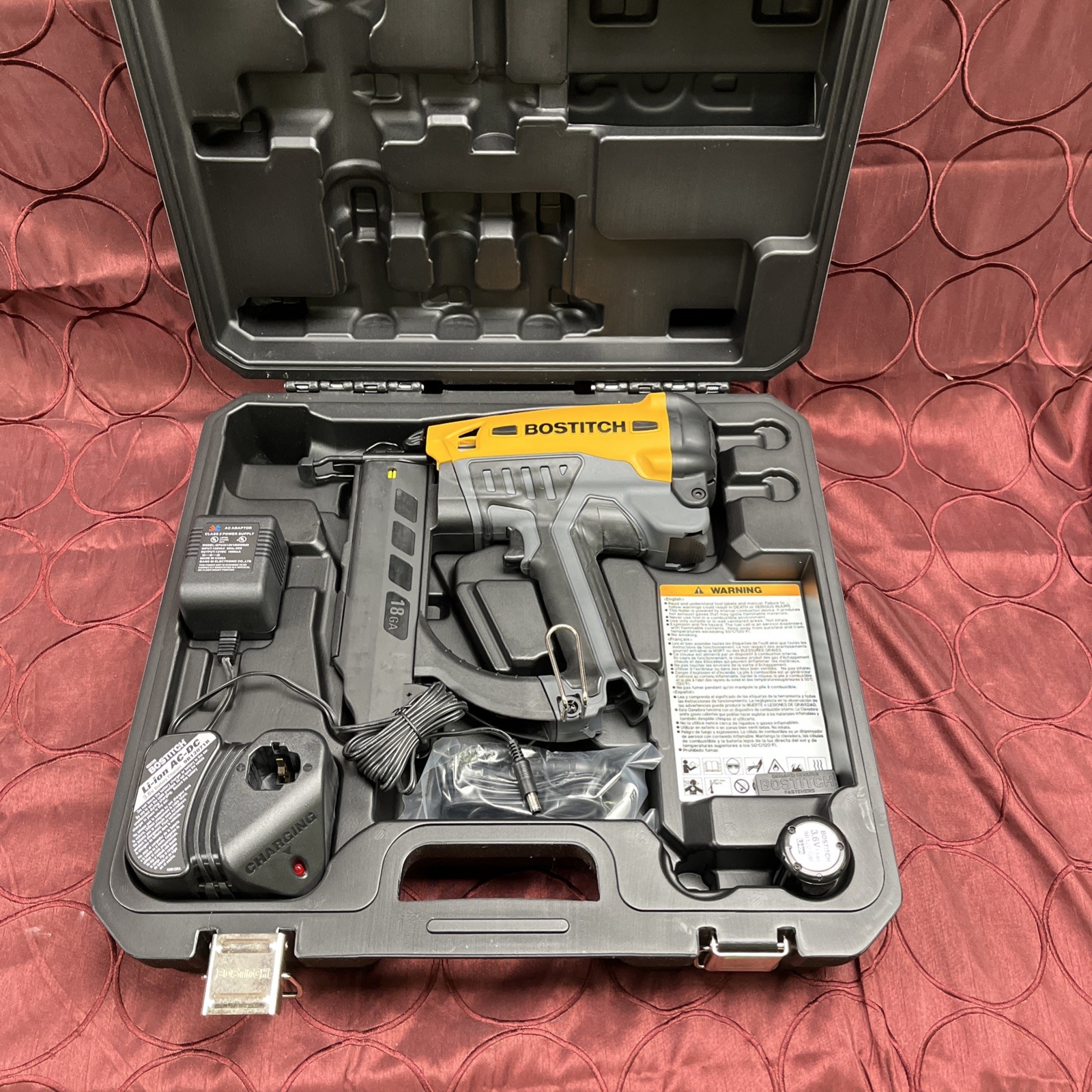 Bostitch 2" 18 Ga. Straight Brad Nailer (GBT1850K) Case, Batt., Charger (LOOK)