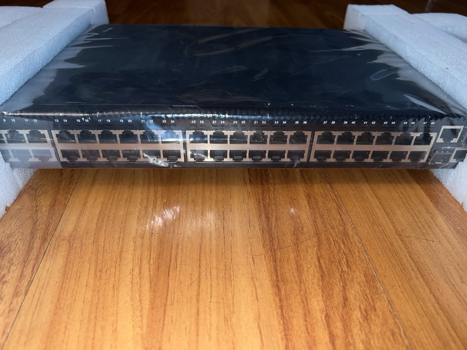 SNSptical SNS-MR2252N-4C Switch, Input Voltage Range 100-240V 52 PortsBrand New
