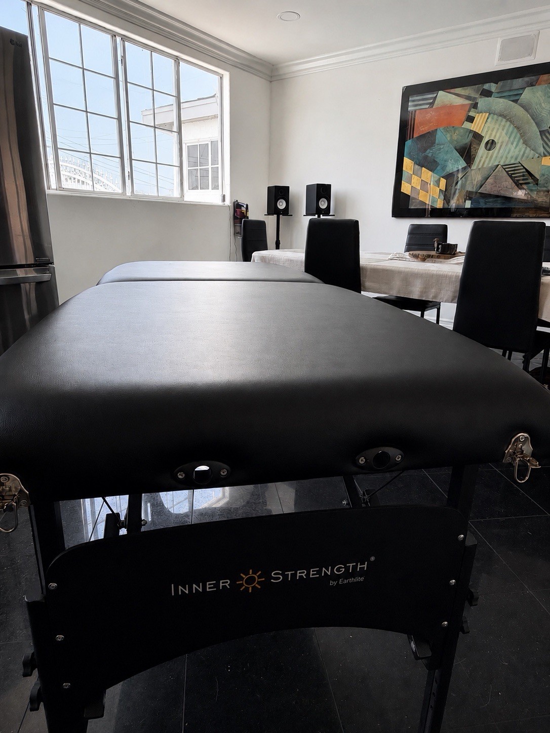 Earthlite Inner Strength Portable Foldable Massage Table w/ Handles, Black