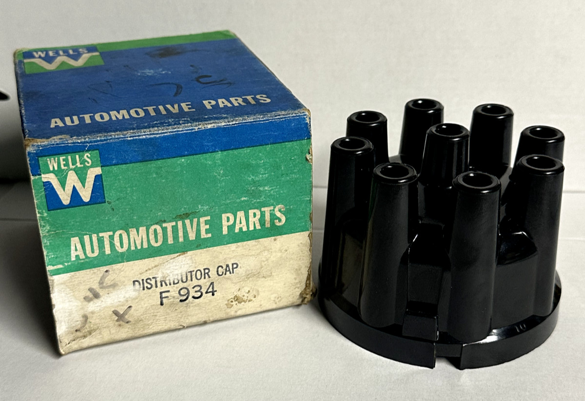 NOS Wells Distributor Cap Part F934 F 934 New Old Stock