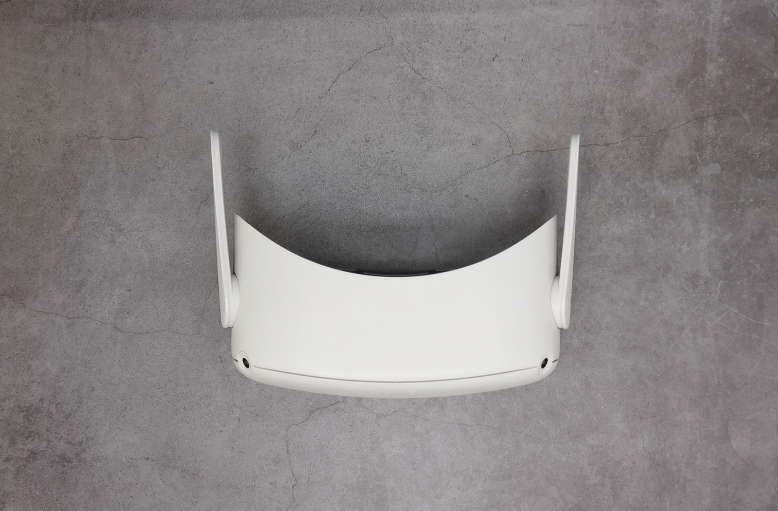Meta Quest 2 128GB Advanced All-In-One VR Headset DAMAGED