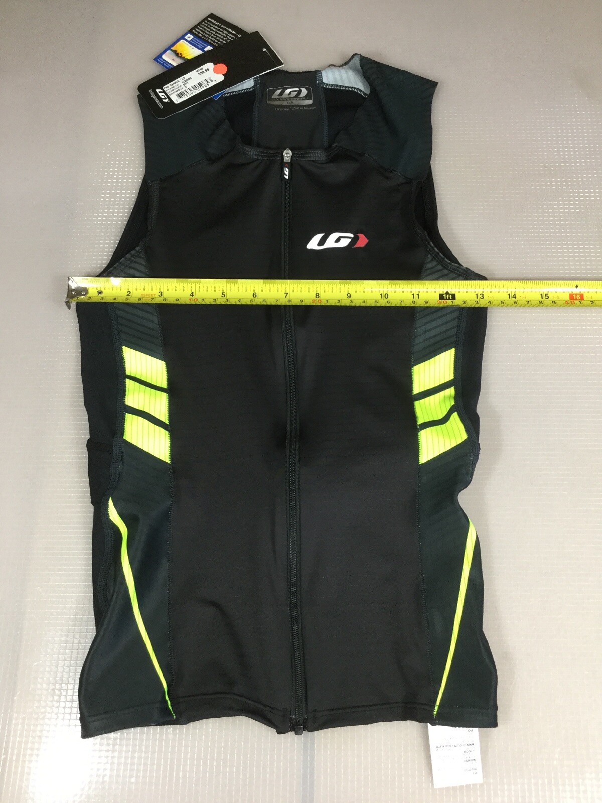 Louis Garneau Carbon Tri Triathlon Top Small S (6950-10)