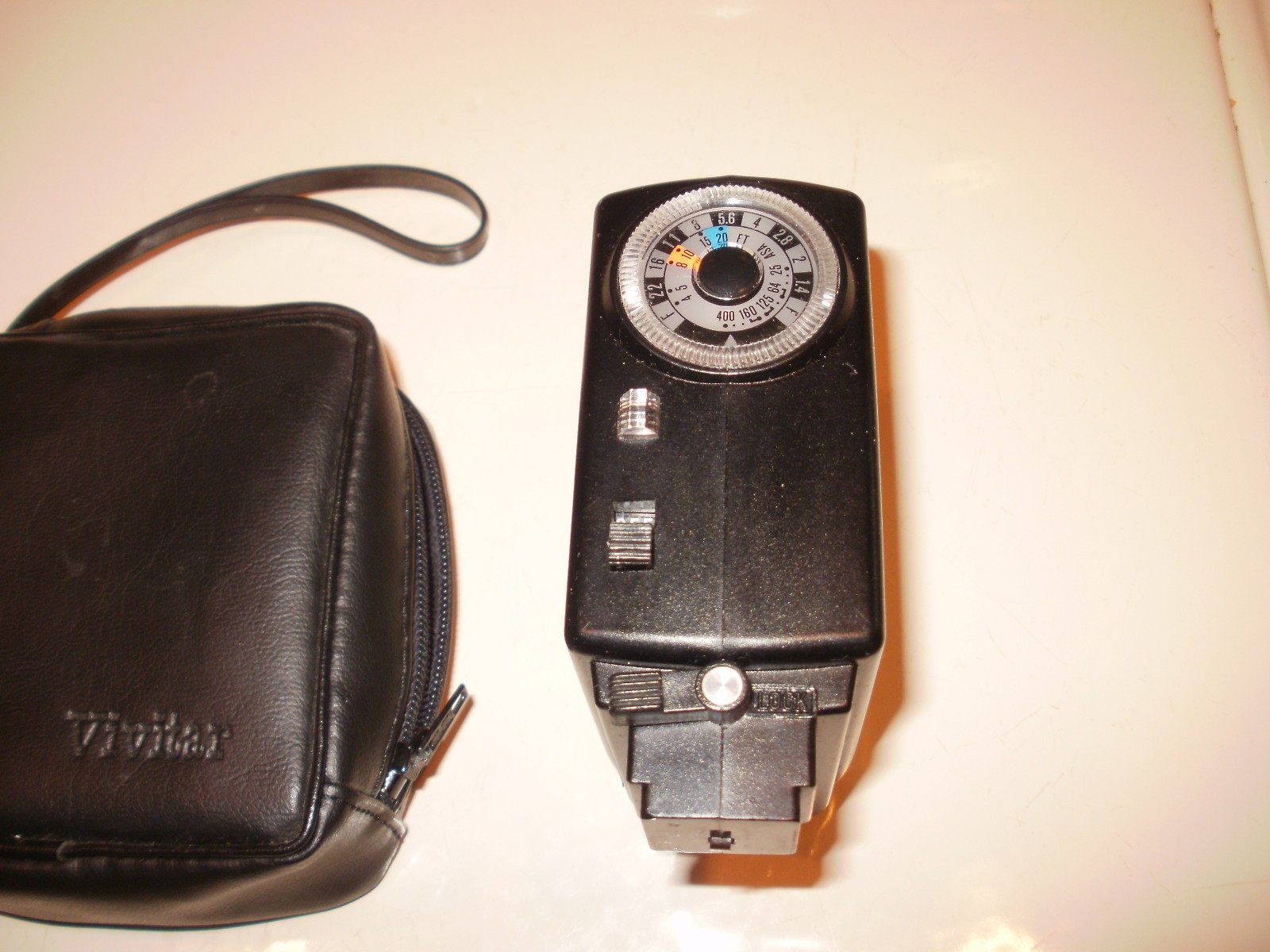 Vivitar Flash 252 with manual Free Ship
