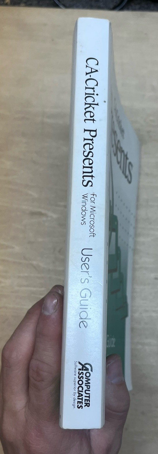 CA-Cricket Presents Users Guide for Microsoft Windows Computer Associates