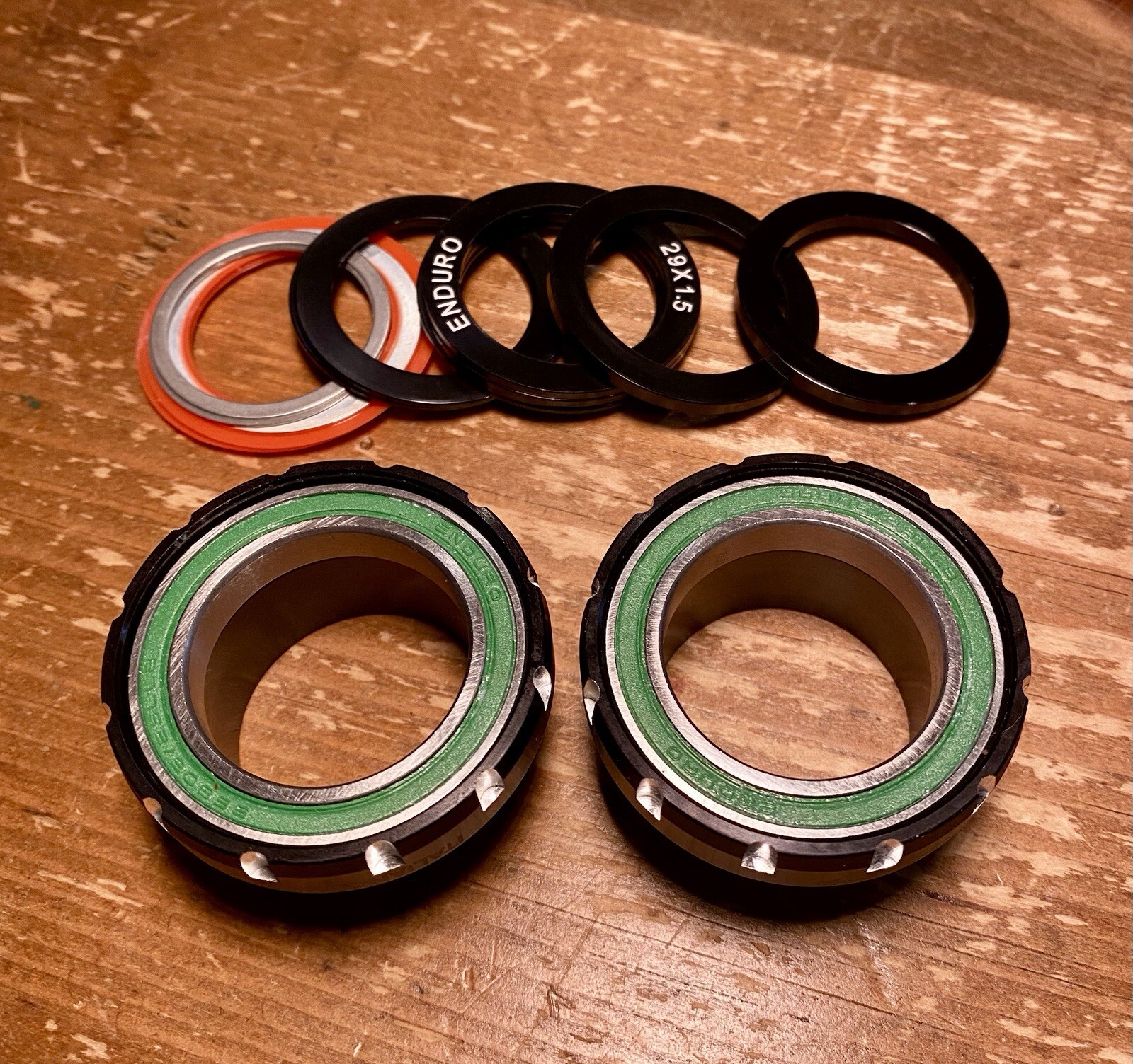 Enduro Italian Bottom Bracket | DUB | Stainless Steel Angular Contact Bearings