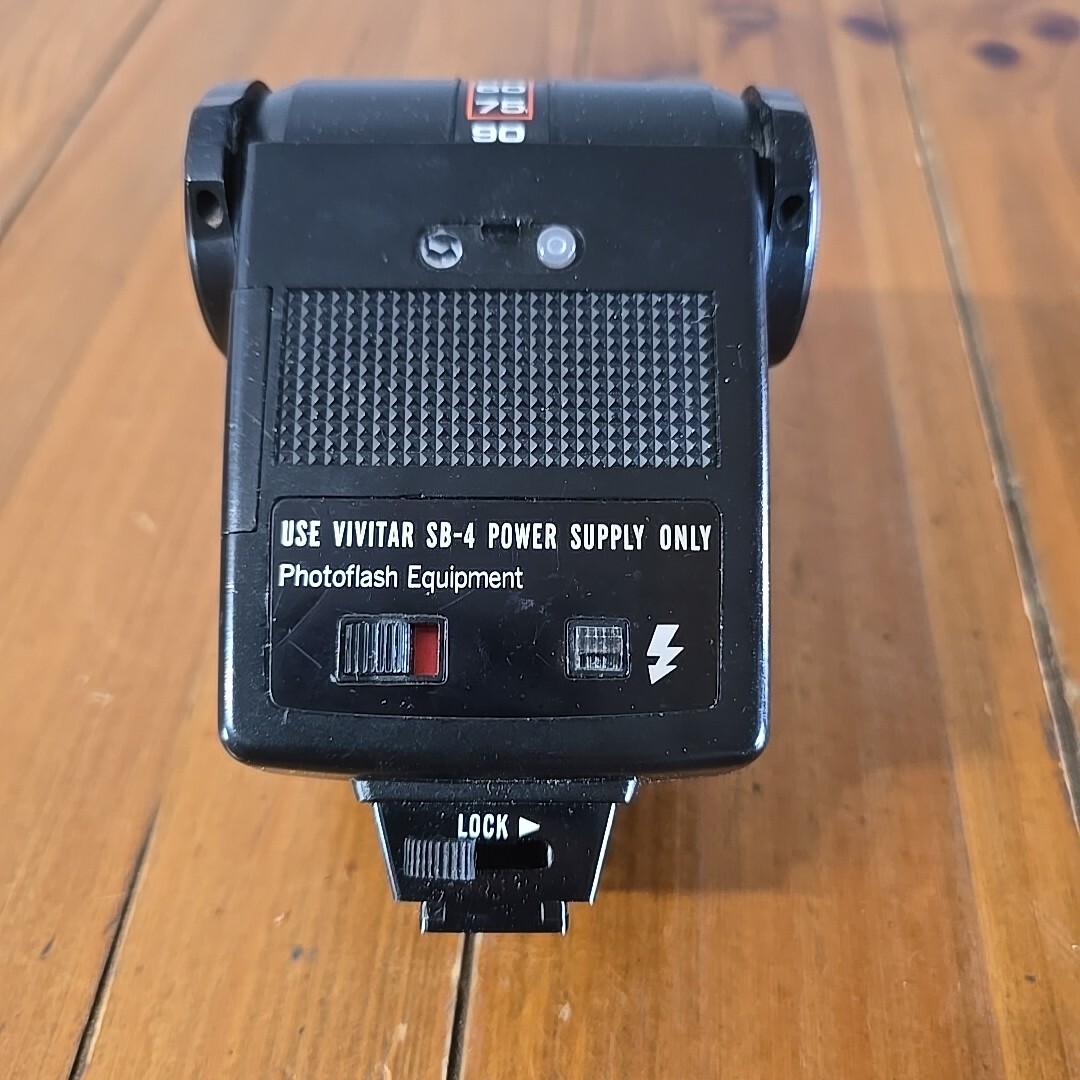 Vivitar 283 Auto Thyristor Electronic Shoe Mount Flash - UNTESTED