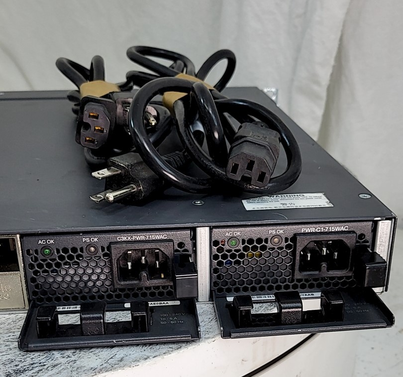 CISCO WS-C3560X-24PS-S Network Switch 24-port SEE NOTES
