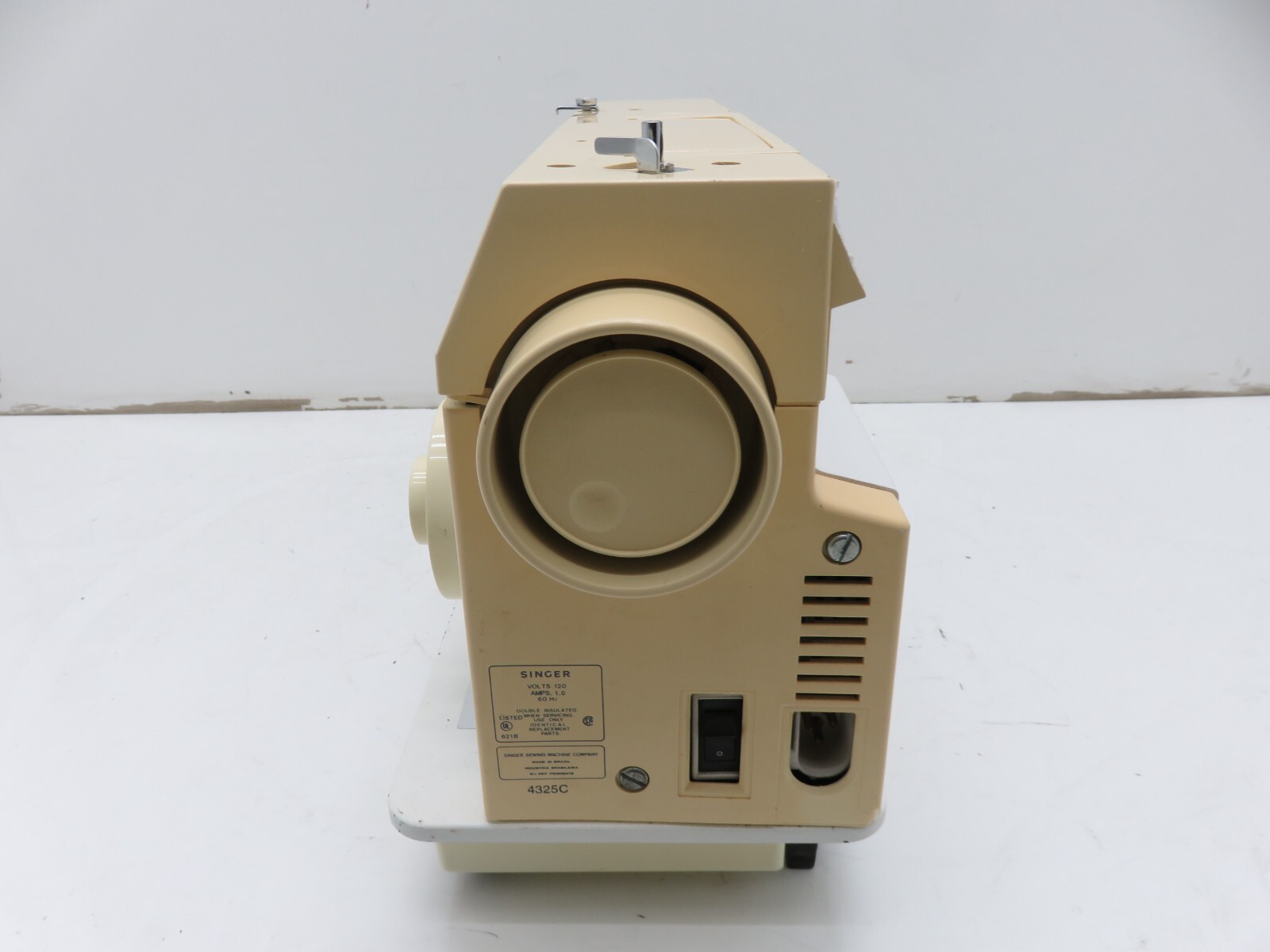 Singer 4325C Sewing Machine - Untested As-is