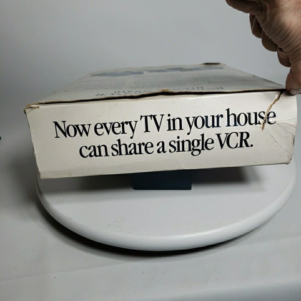 NOB Vtg. Rabbit VCR Multiplying System Model TR-7000, Appears It's a Failed Gift