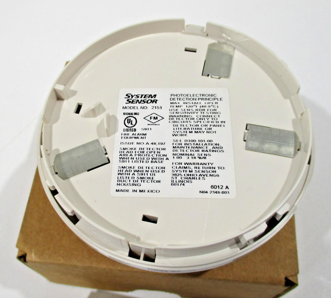 System Sensor 2151 Photoelectronic Low-Profile Plug-In Smoke Detector - White