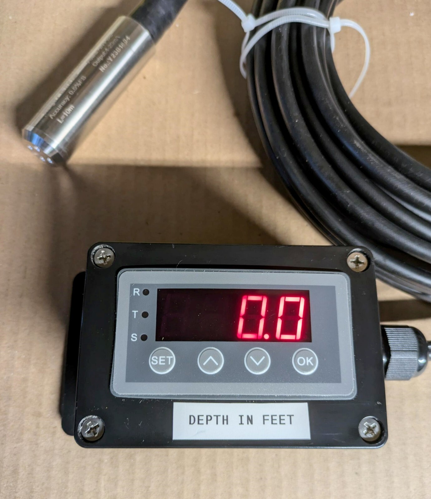 Water Tank Level Display w Stainless Submersible Sensor - to 16 feet depth
