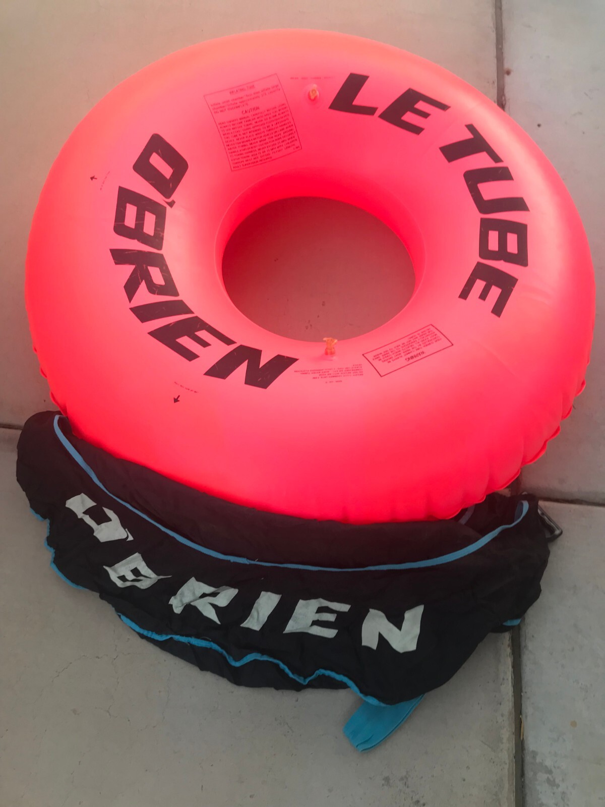 Pre-Owned O’Brien Le Tube Towable Boat ~ Water Sports / Lake River Tube & Cover