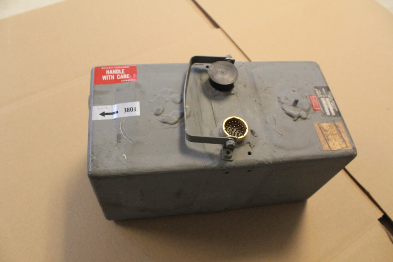 BENDIX FLIGHT GYRO UNIT  P/N 19005-2C   USED CONDITION