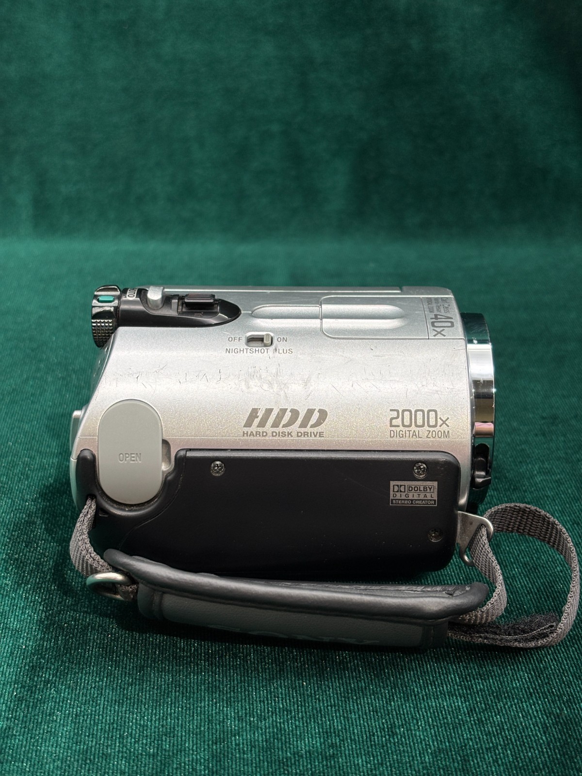 Sony DCR-SR33E Digital Video Camera Recorder