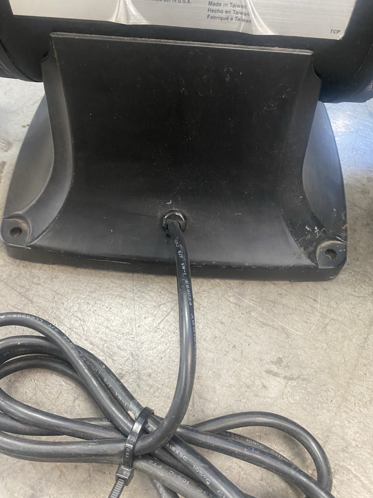 Dayton 7 Bench Grinder 1/2