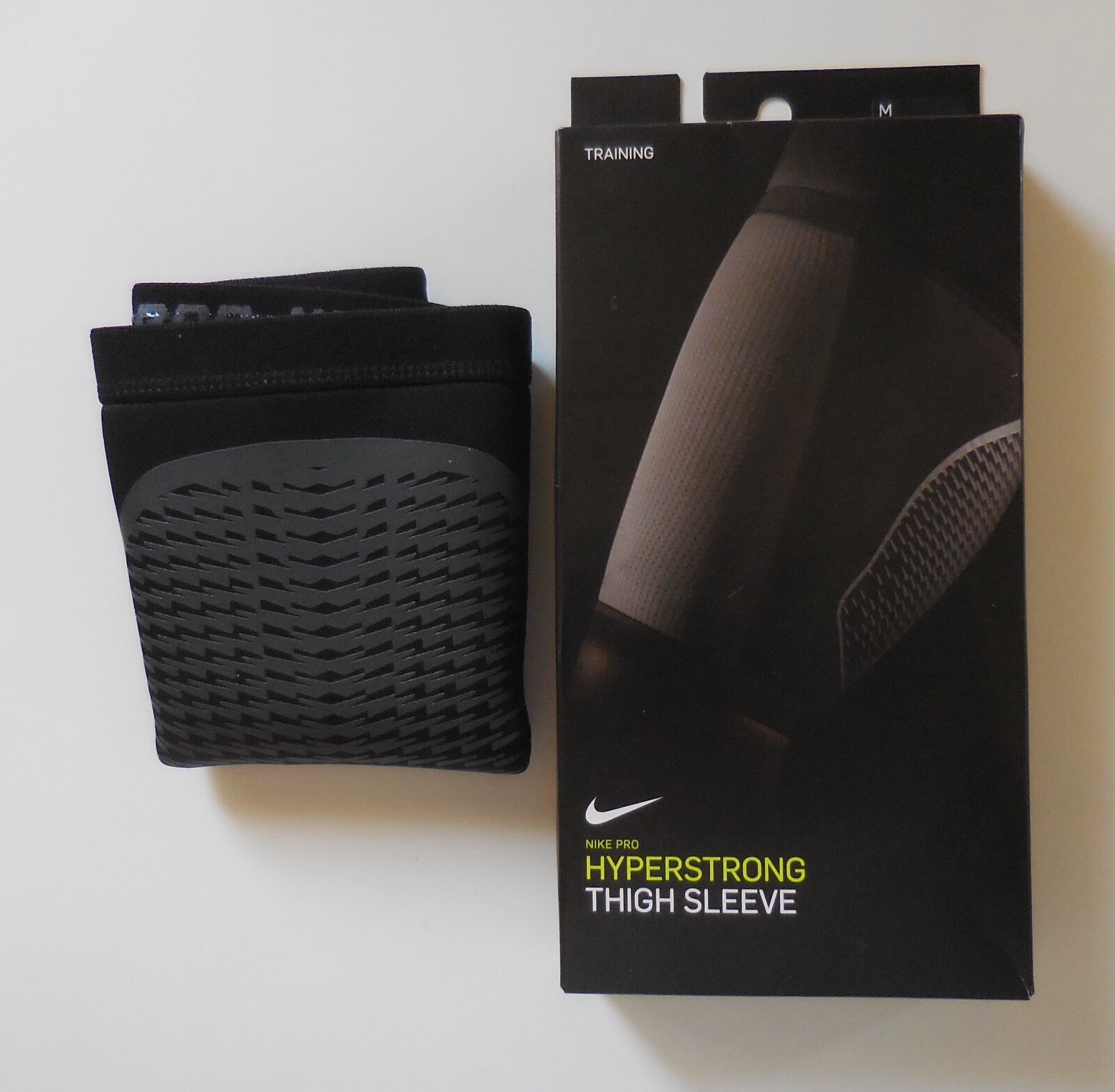 Nike Pro Hyperstrong Thigh Sleeve 3.0 Adult Unisex Medium 1 Sleeve Only