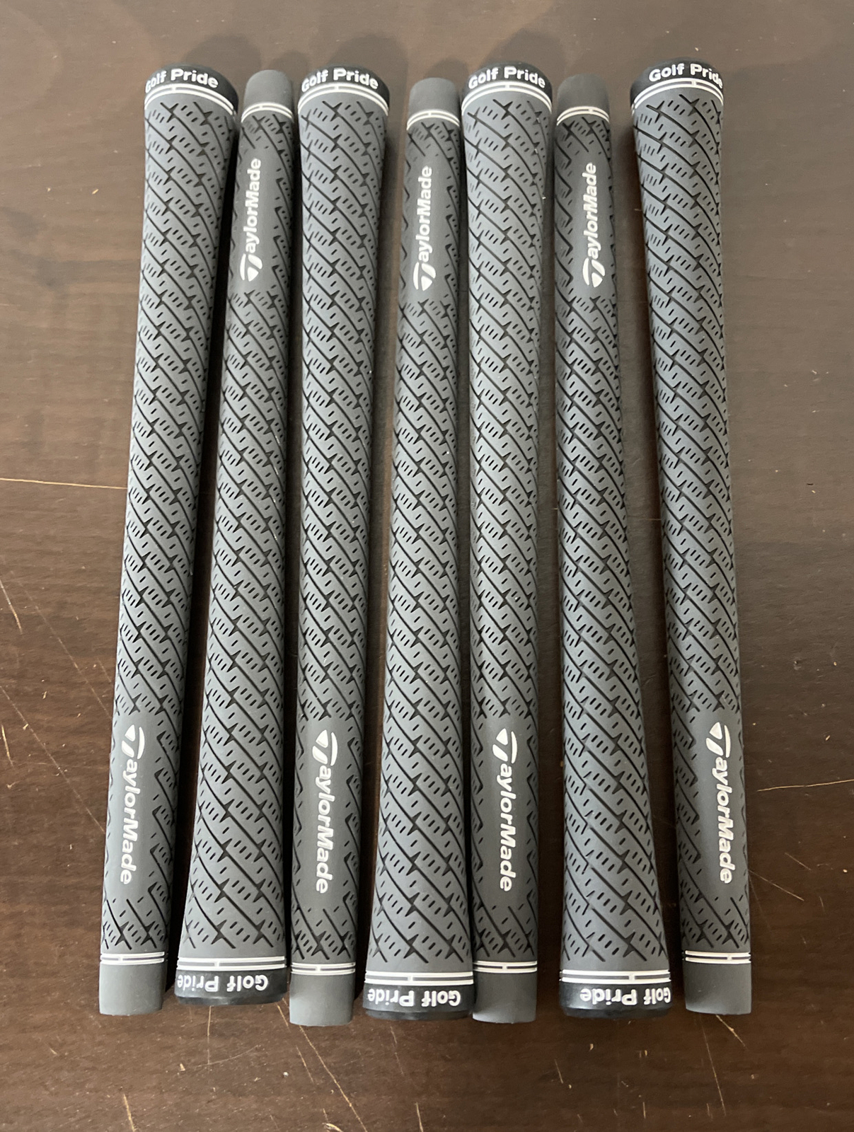 TaylorMade Z-Grip Standard (Set of 7) Grey / Black Golf Pride Grips NEW