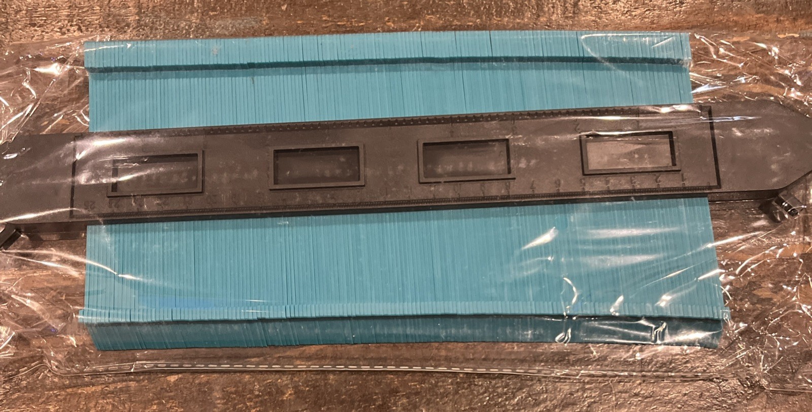Contour Gauge Profile Tool Super Gauge Shape and Outline Tool. 10" L 5" Wide