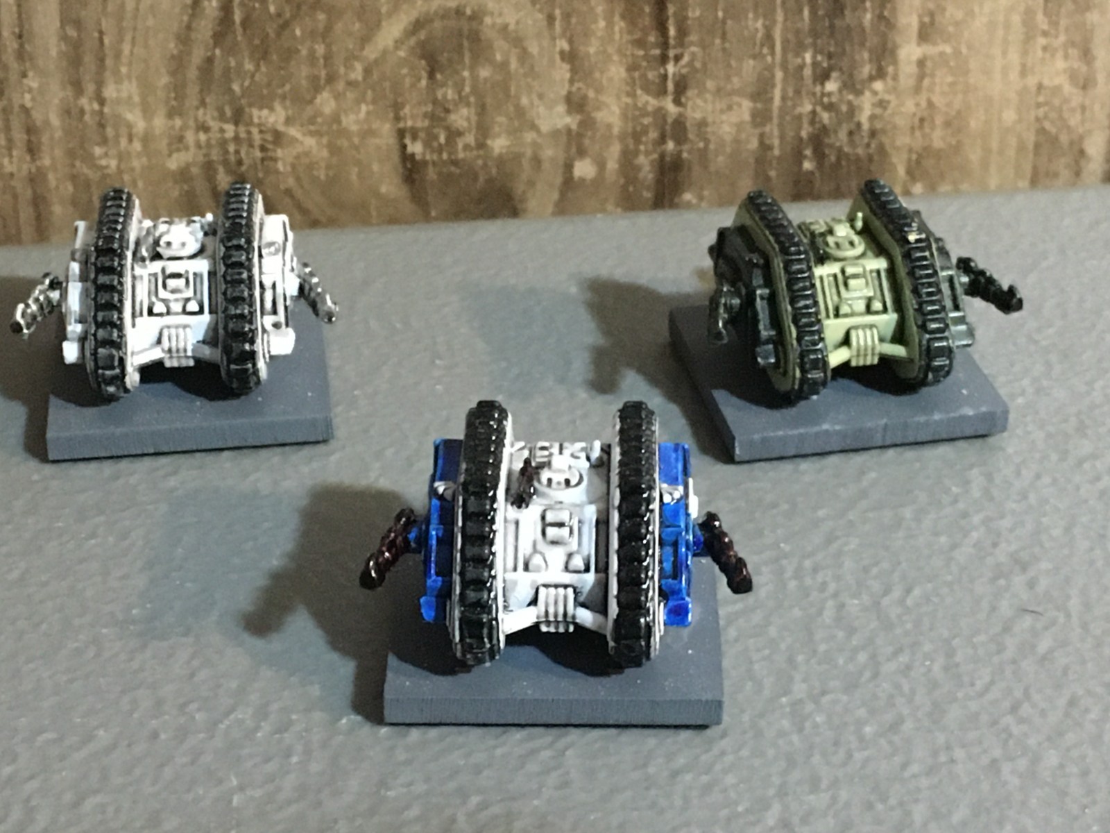 A33165 EPIC WARHAMMER 40K SPACE MARINES LAND RAIDER 3 PK MAG CUSTOM BASES GW
