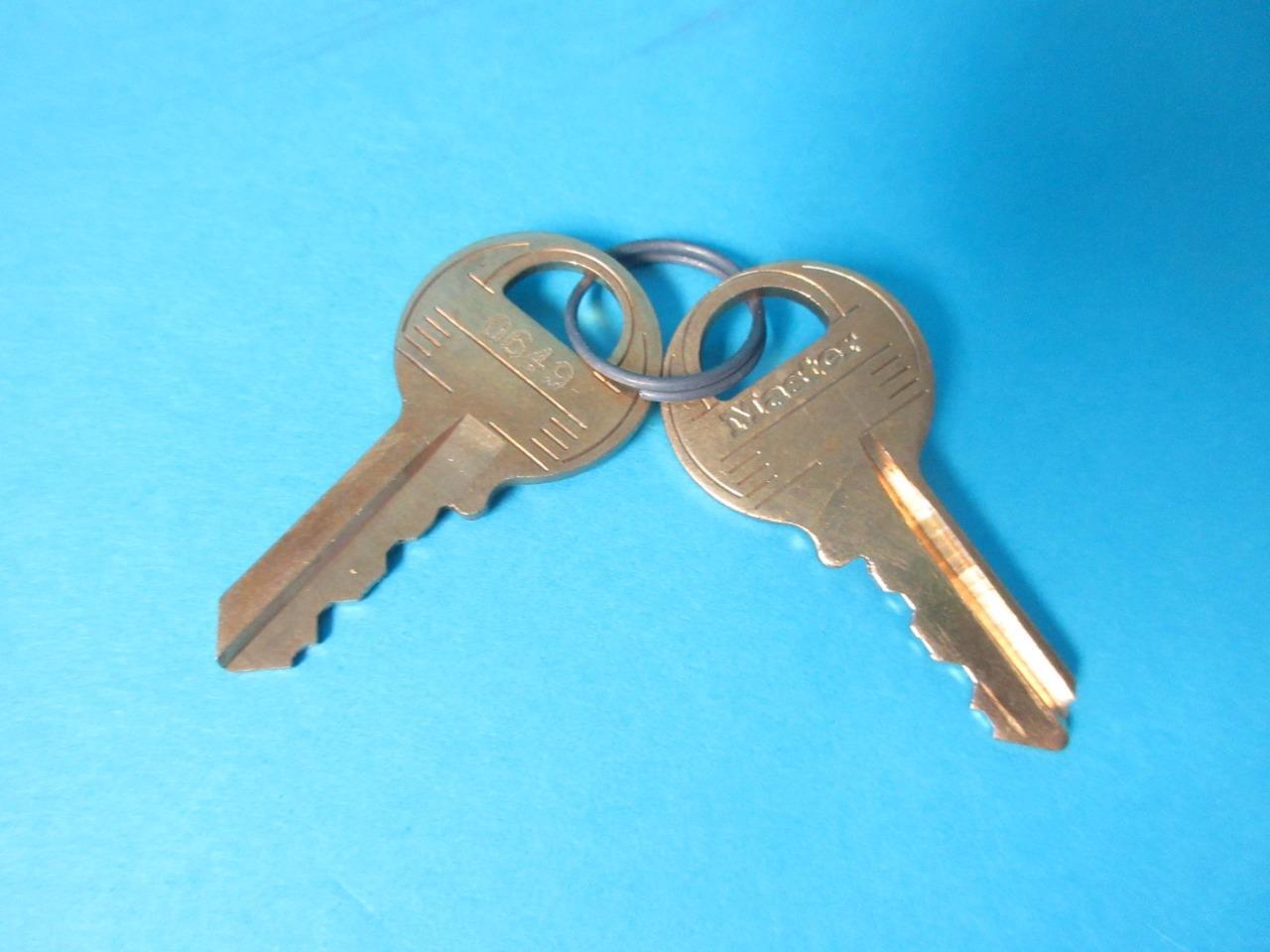 Master Lock Keyed Alike Trailer & Multi Purpose Padlocks 37NKA-6 BumpStop