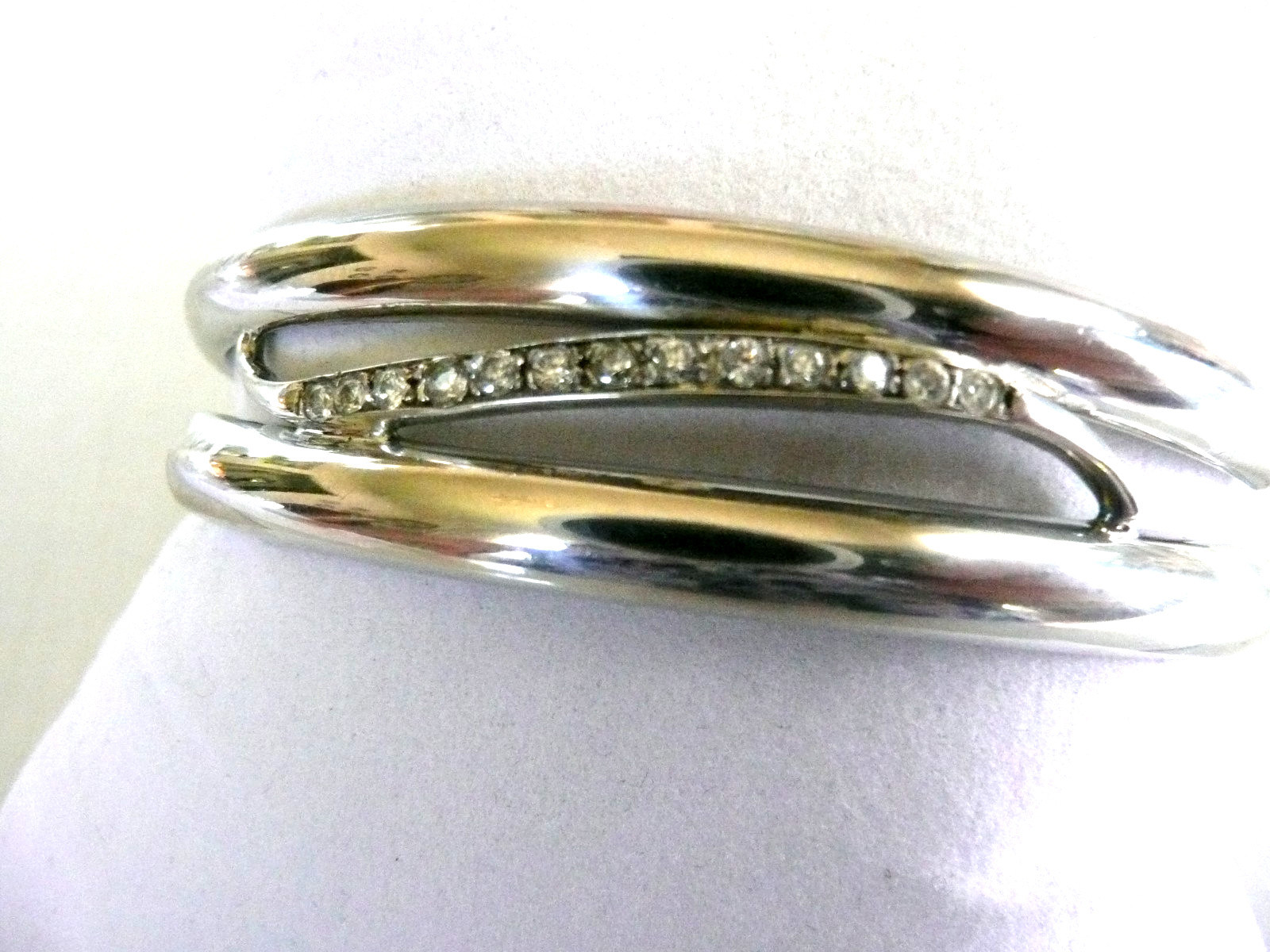 STENLESS STEEL CRYSTAL BANGLE COCKTAIL BRACELET