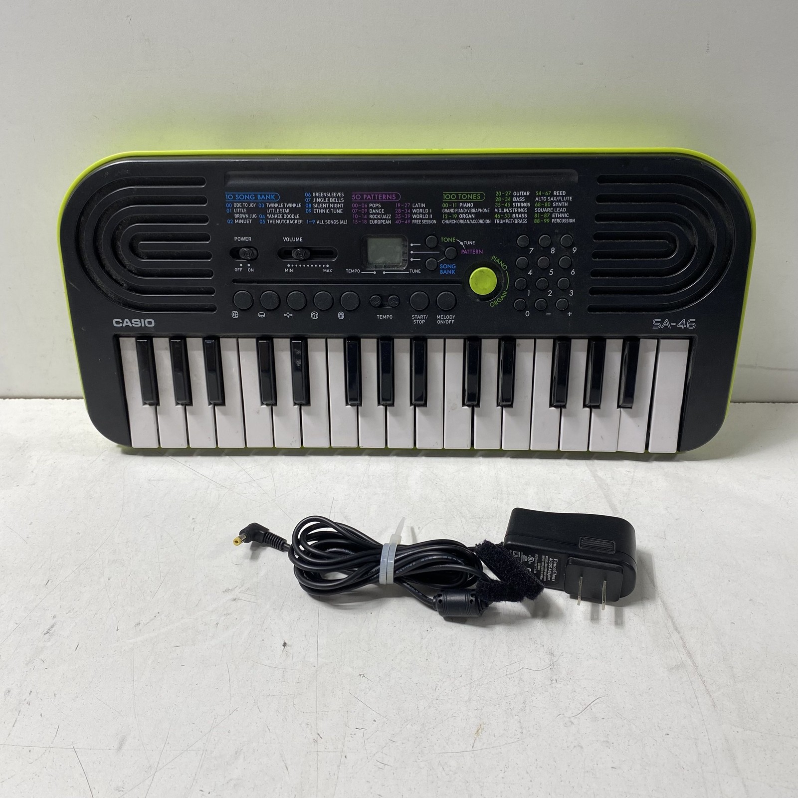 Casio Mini Electronic Keyboard SA-46 Green Black 32 Keys