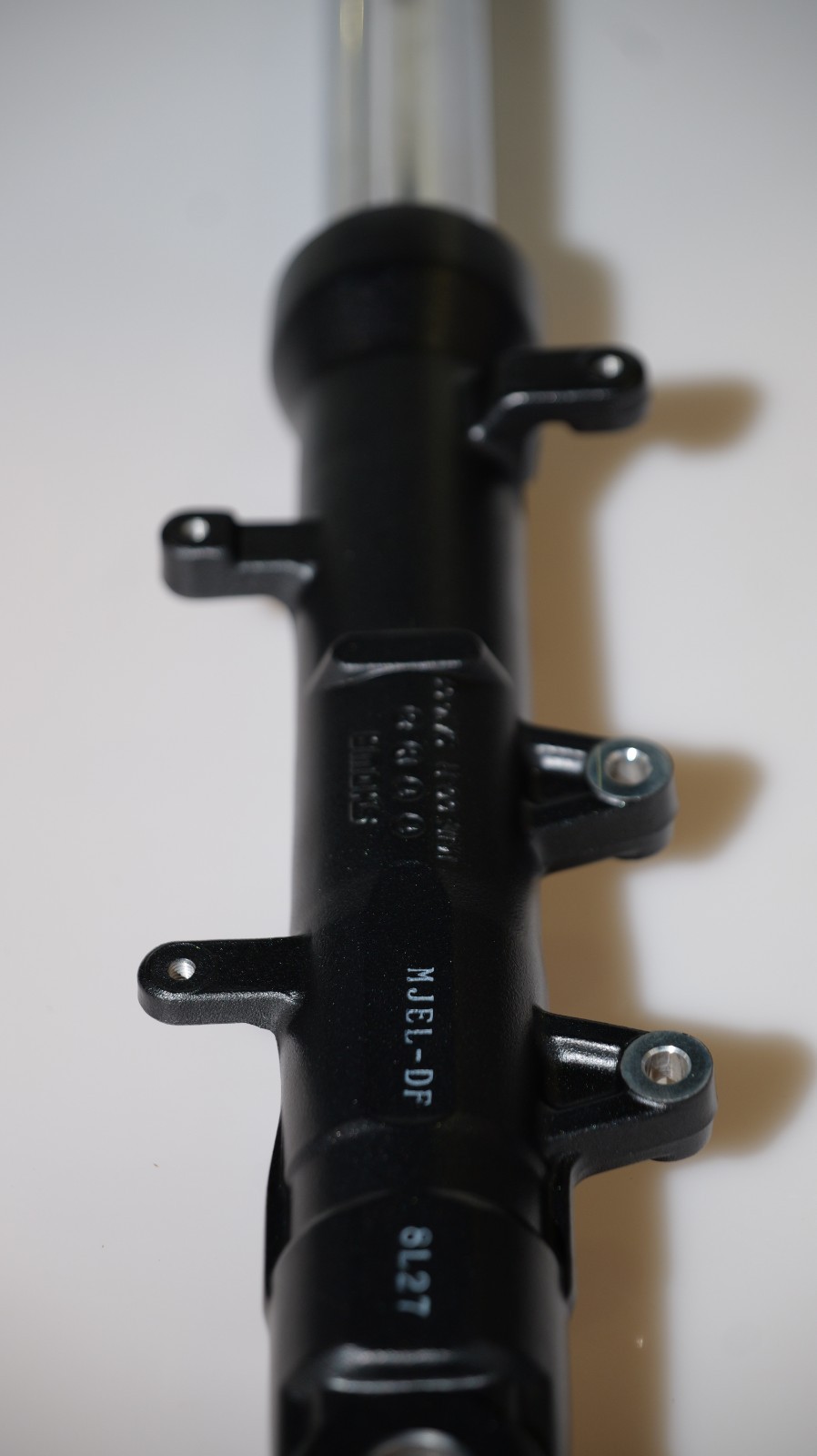 Genuine Honda OEM CB650F 51400-MJE-DF1 Front Right Fork