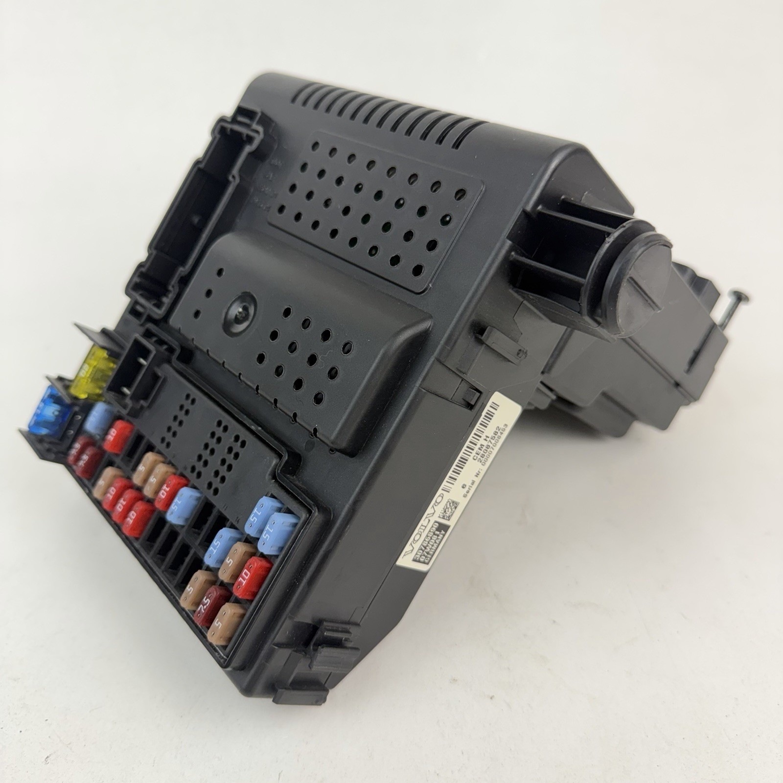 05- 2014 Volvo P2 S60 S80 V70 XC70 XC90 Central Electronic Module CEM 30786890