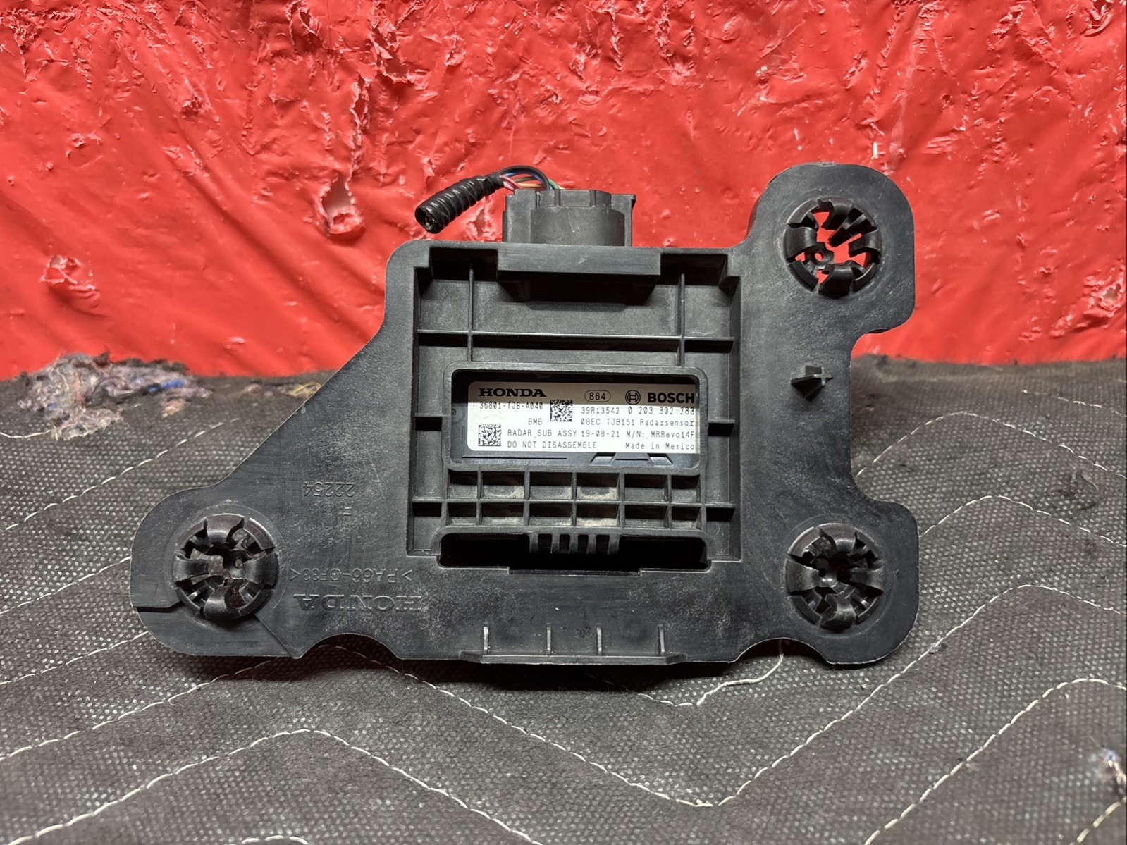 2019-2021 ACURA RDX FRNT ADAPTIV CRUISE CONTRL RADAR SENSR 36801-TJB-A040.