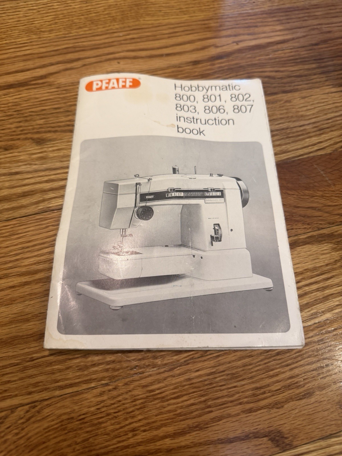 Pfaff Hobbymatic 807 Sewing Machine - With Accessories And Manual UNTESTED READ