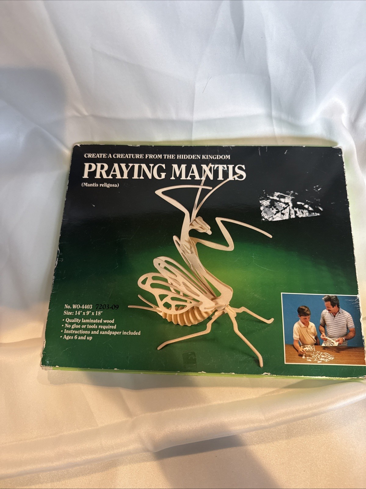 Vintage Praying Mantis Wooden Skeleton Kit 1989 NWT New Old Stock