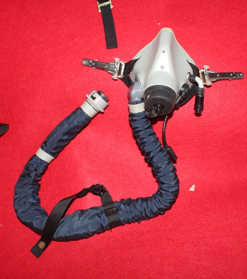 Fighter Pilot Fighting Air Force Oxygen Mask $ 199.9