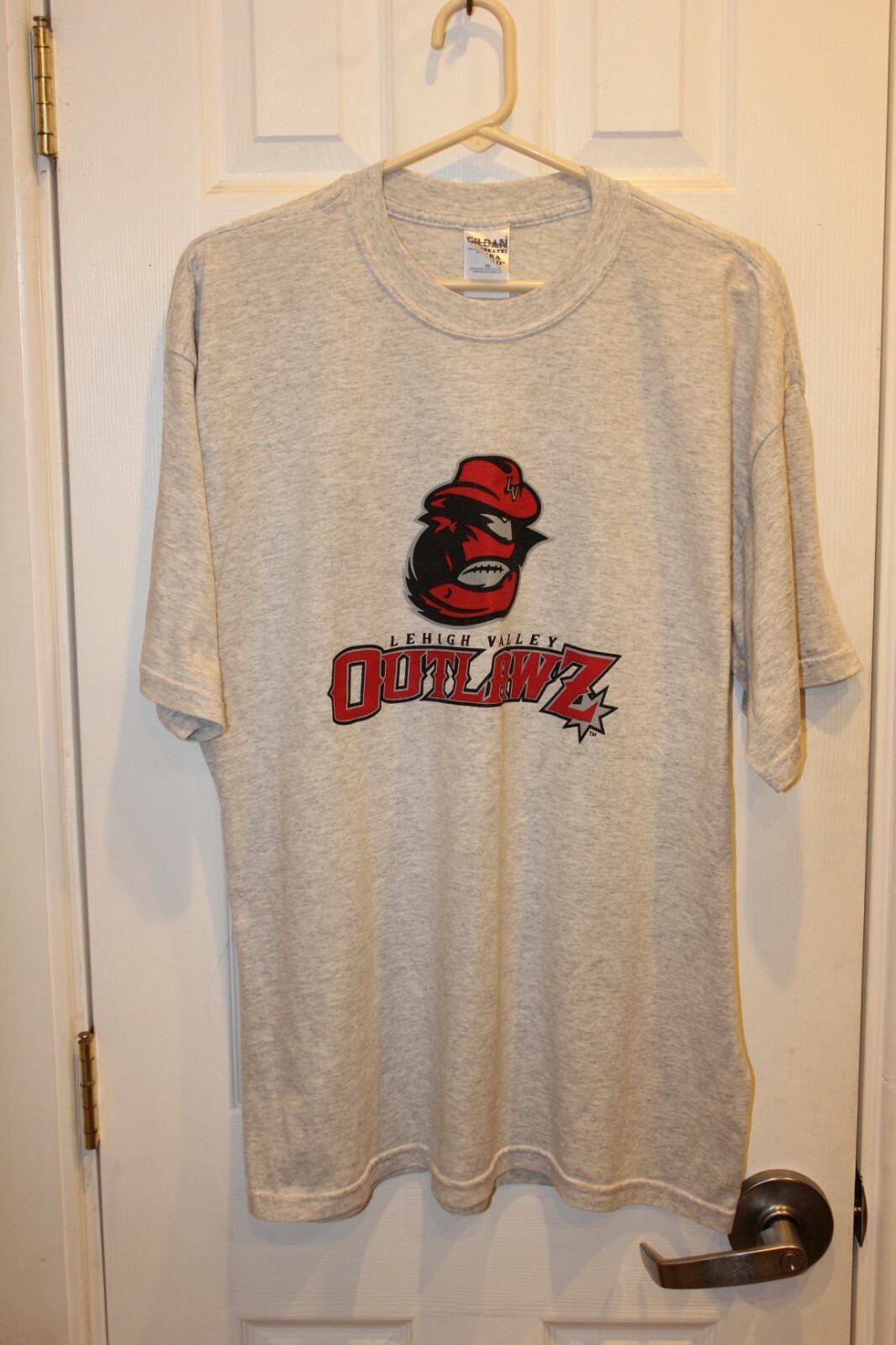 gray Lehigh Valley Outlawz graphic t-shirt - adult extra-large / XL