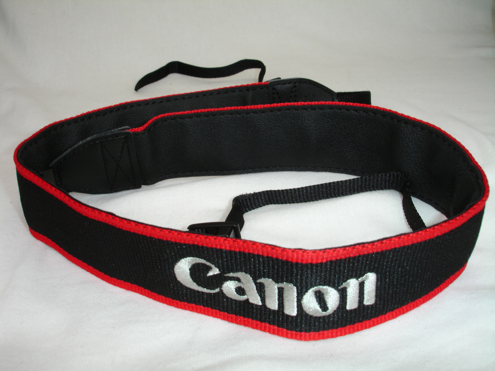 Canon EOS 80D CAMERA NECK STRAP , Genuine , GUC
