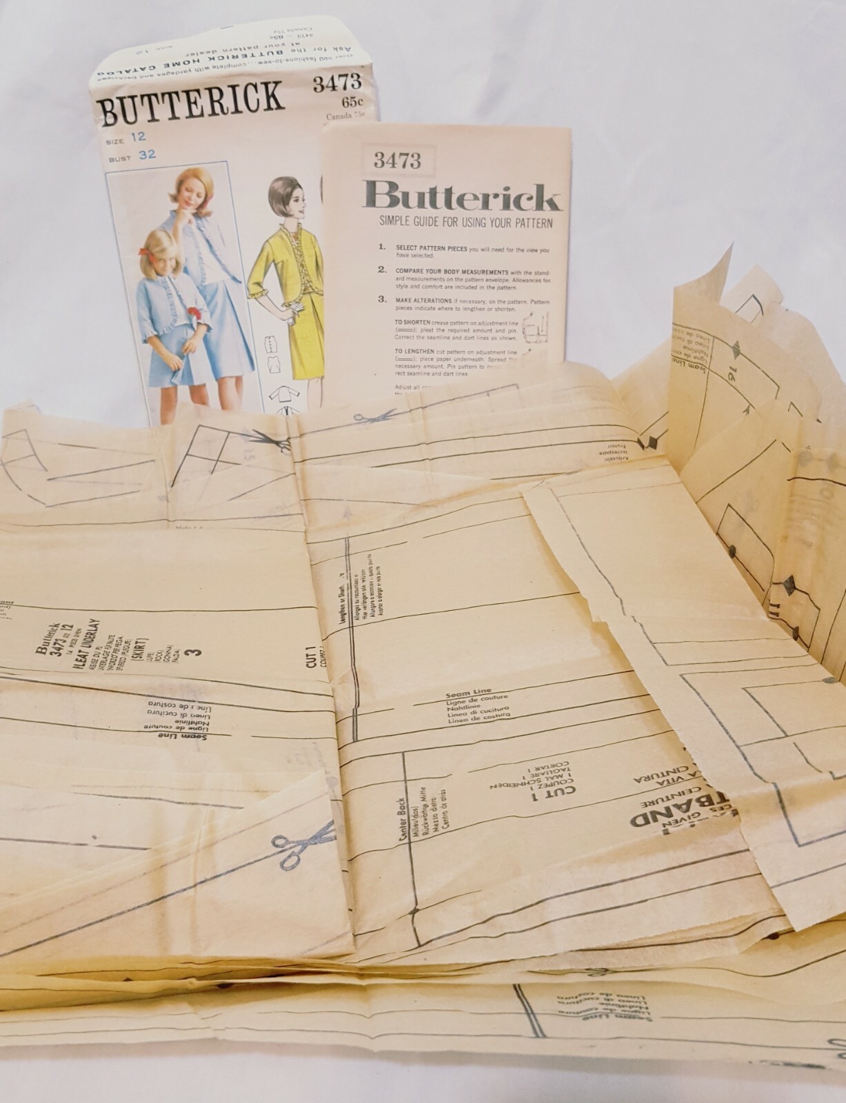 Jacket Skirt Blouse Pattern Misses Size 12 Butterick 3473 VTG UnCut Bust 32"