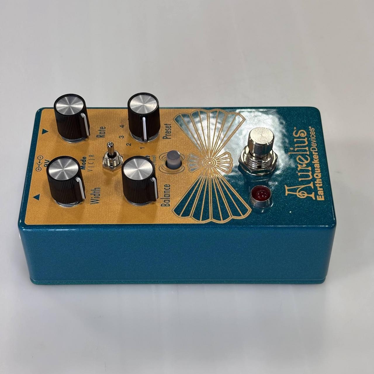 Earthquaker Devices Aurelius Compact Effector Tri-Voice Chorus