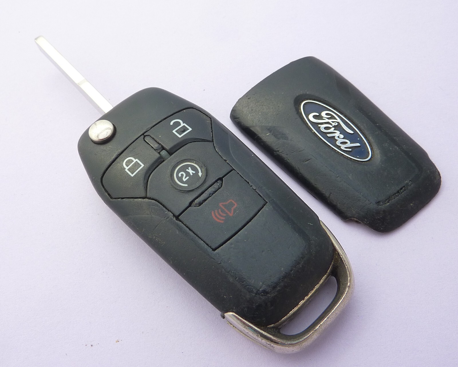 OEM FORD F150 DF250 F350 RANGER flip keyless entry remote key fob "B" stock