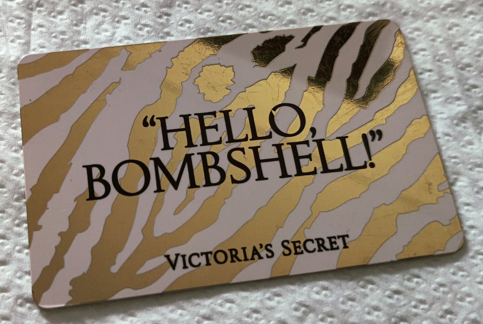 RARE VICTORIA SECRET COLLECTIBLE CARD HELLO BOMBSHELL ! Victoria's Gold