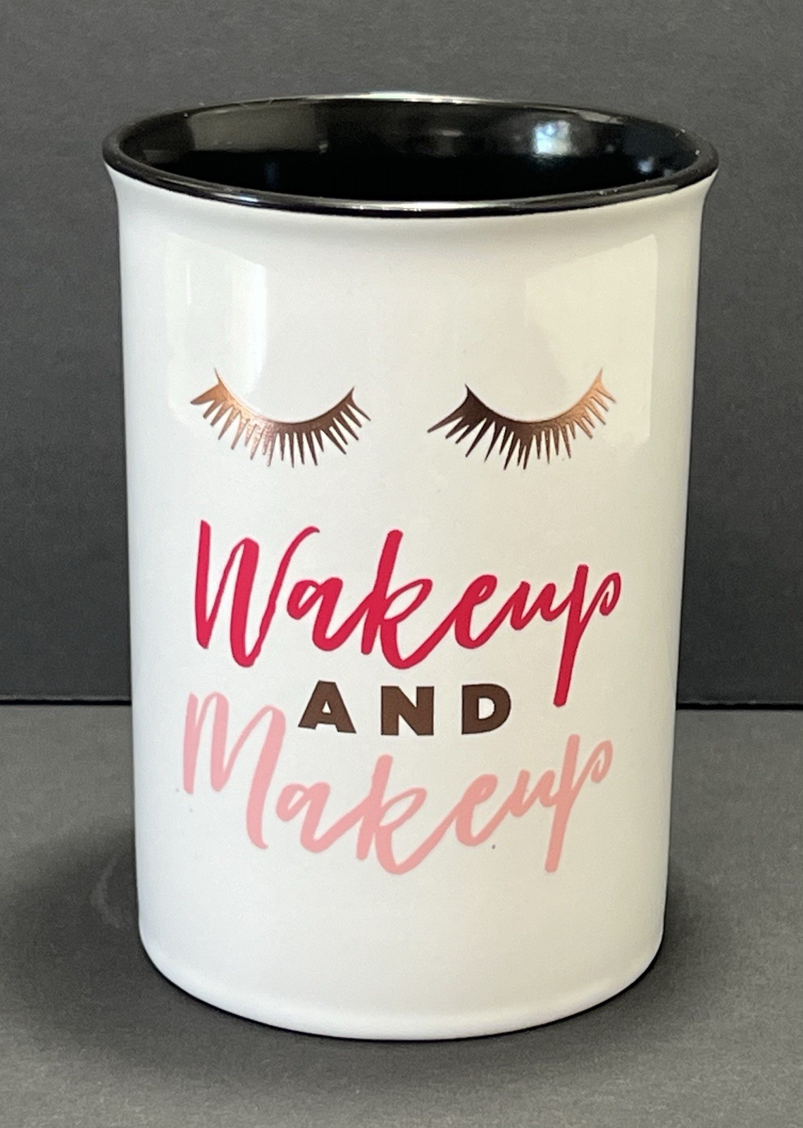 Aeropostale Wakeup And Makeup Ceramic Brush Holder/Crock 2019 *NEW w/out Box