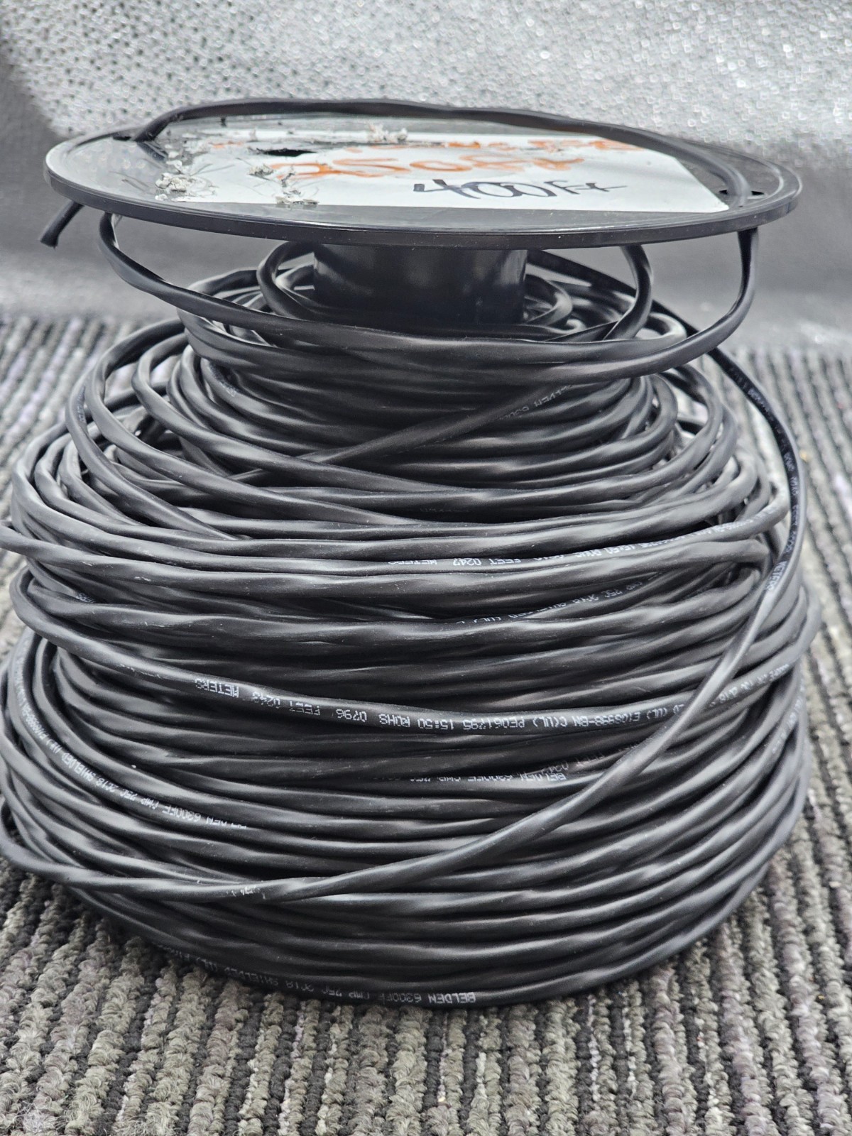BELDEN 6300FE SHIELDED CABLE BLACK 400FT LONG WIRE SPOOL PE061795