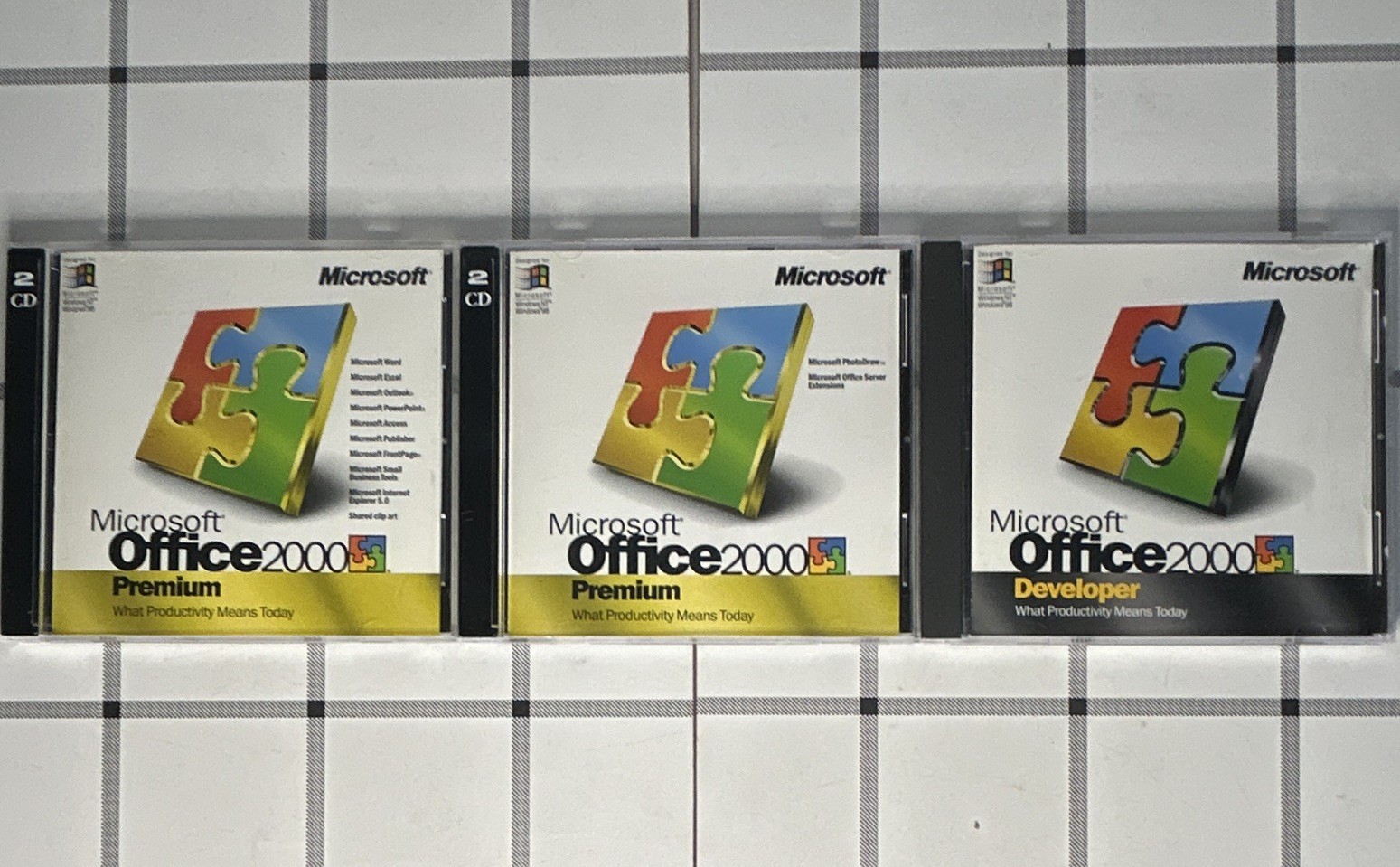 Microsoft Office 2000 Premium 2CD + Developer Tools CD, Windows, English (1 PC)
