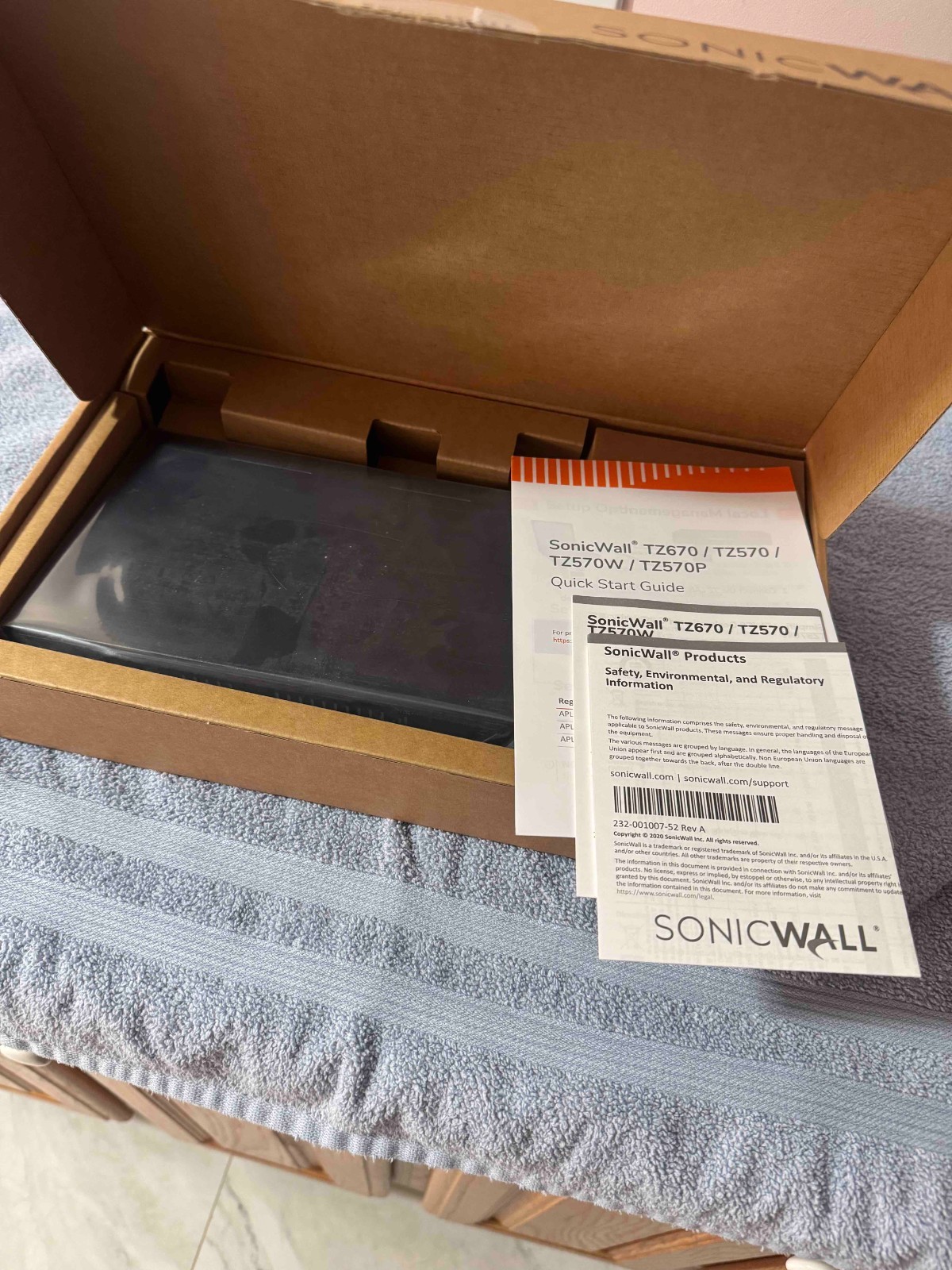 SonicWALL TZ670 *SEALED* Secure Upgrade Plus 2YR Essential Edition 02-SSC-5659