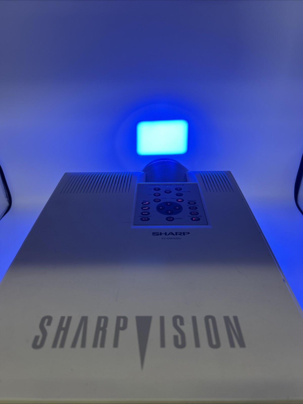 Sharp XV-DW100U 3LCD Projector | 720p HD | 2000 Lumens | Used - Great Condition